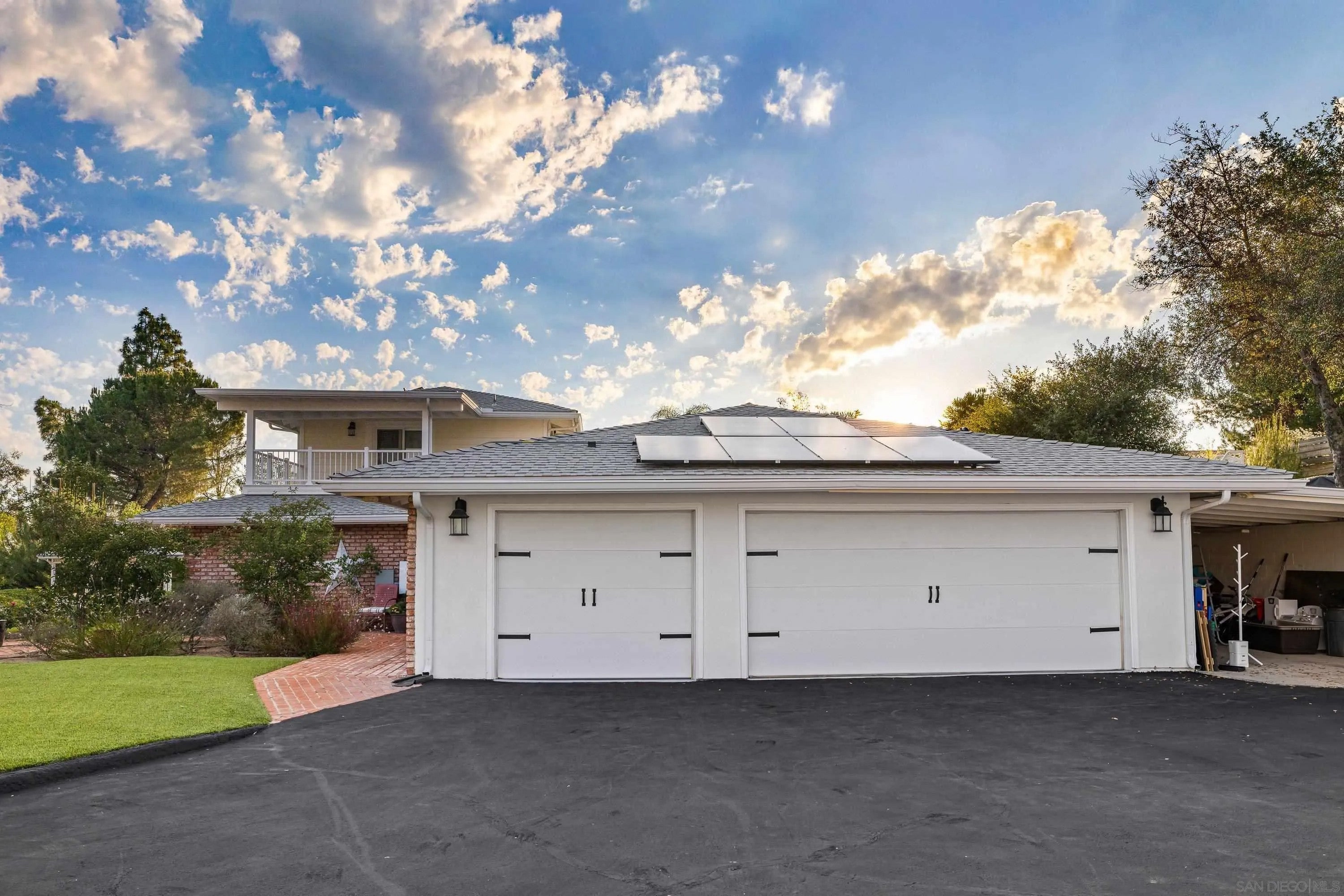 2222 Lindsay Michelle Dr