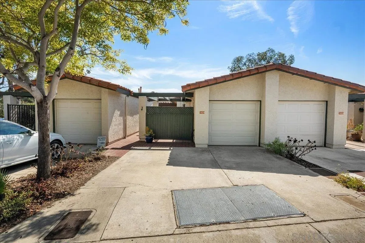 San Diego, California 92111, United States, 3 Bedrooms Bedrooms, ,3 BathroomsBathrooms,Residential,Active,201452