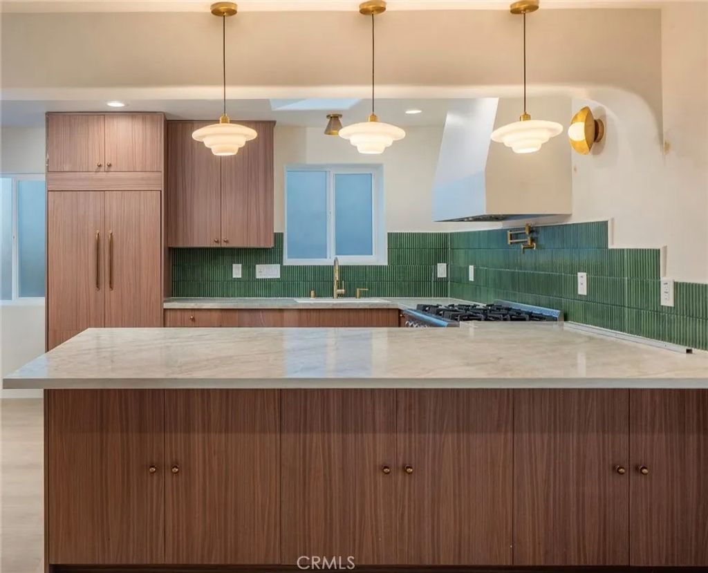 Photo of 5625 Saint Clair Avenue, Valley Village, CA 91607 (MLS # SR26011694)