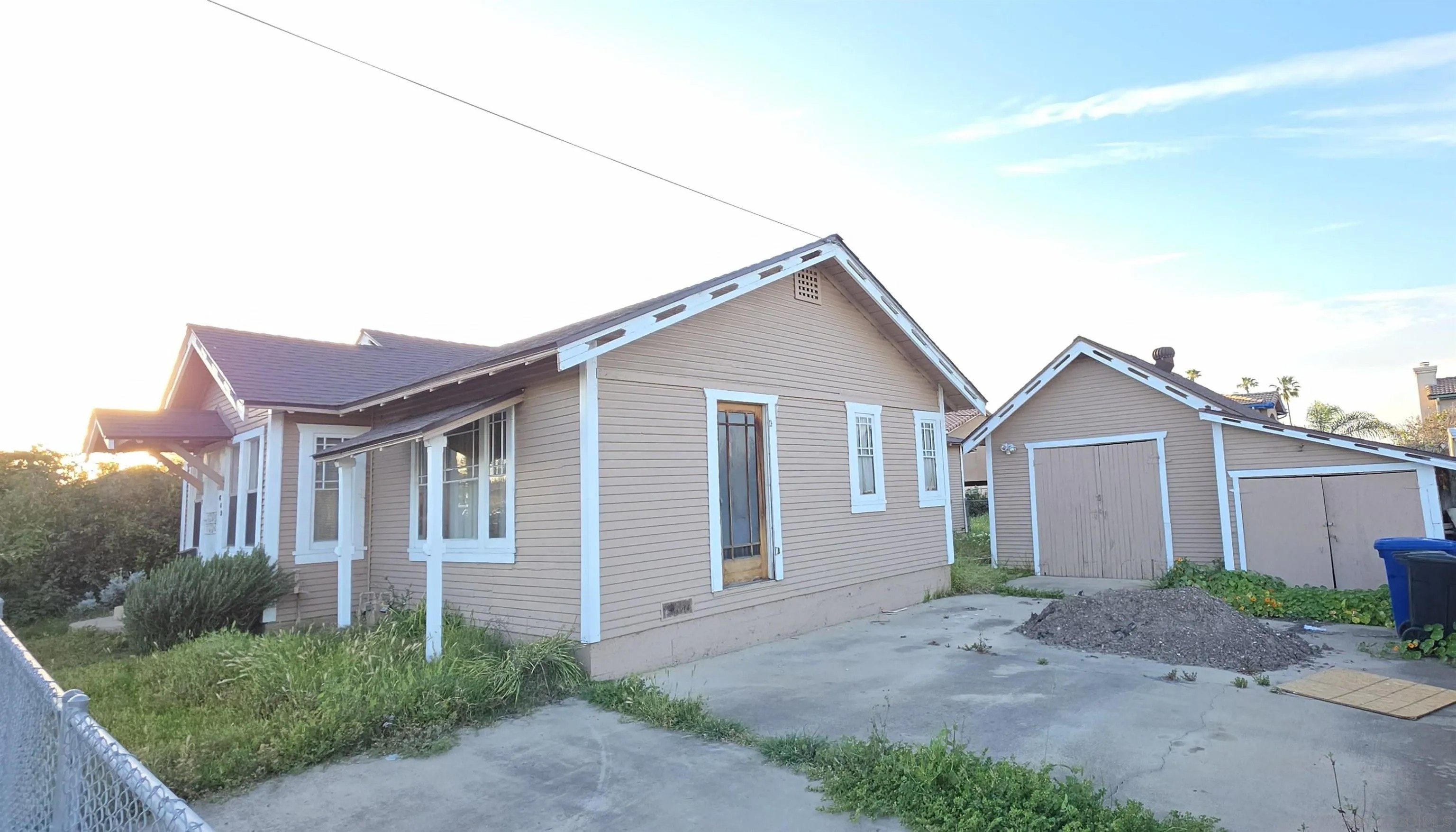 649 Chula Vista