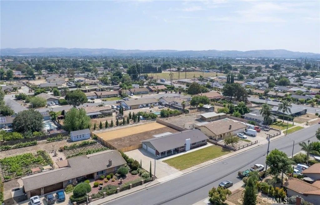 Photo of 4565 Grand Avenue, Montclair, CA 91763 (MLS # CV26111128)