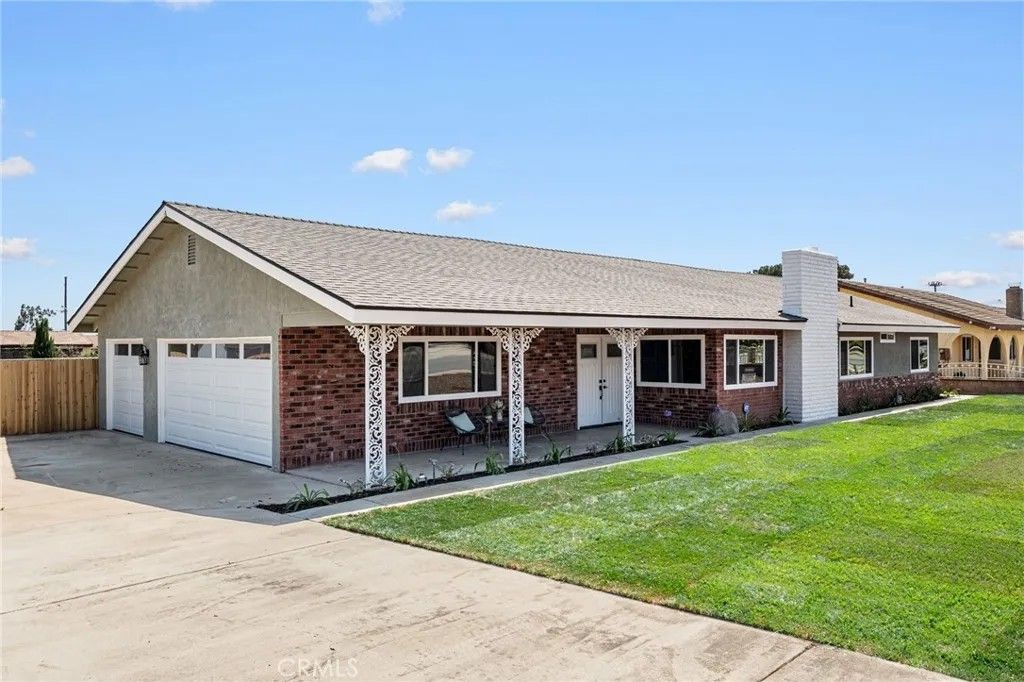 Photo of 4565 Grand Avenue, Montclair, CA 91763 (MLS # CV26111128)