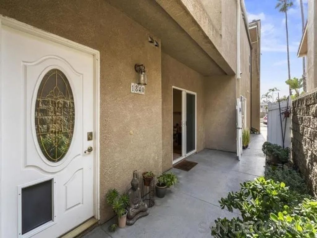 Photo of 1840 S Tremont St, Oceanside, CA 92054 (MLS # 260010561)