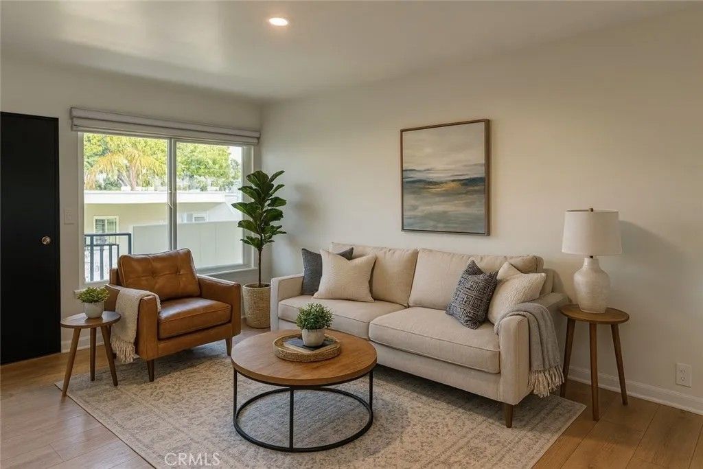 Photo of 251 N Oakland Ave #10, Pasadena, CA 91101 (MLS # WS25277973)