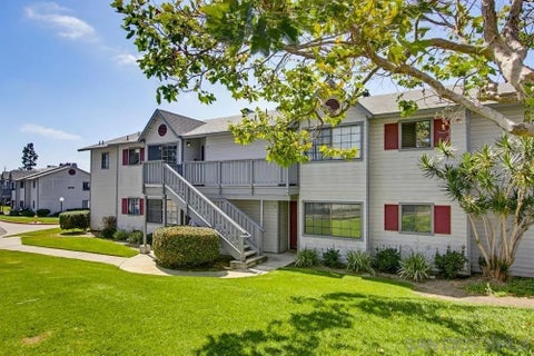 Photo of 215 Camlau DR #B, Chula Vista, CA 91911 (MLS # 260019925)
