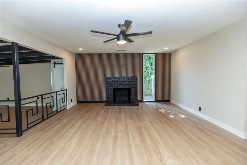 1163 W 25th