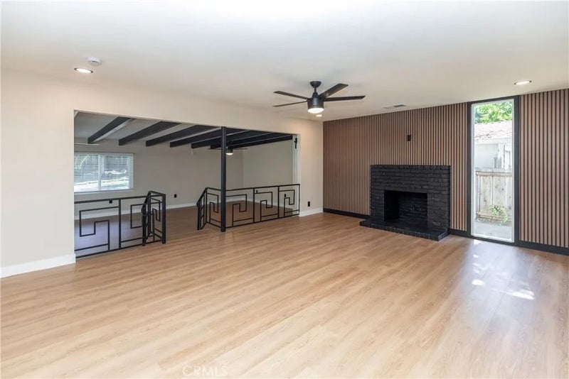 1163 W 25th