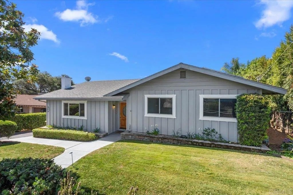 Photo of 441 Condado Way, Escondido, CA 92025 (MLS # PTP2604811)