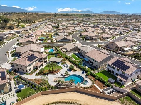 Photo of 39707 Larkspur Terrace, Temecula, CA 92591 (MLS # SW26102811)