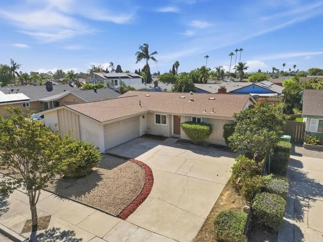 8851 Sovereign Road, San Diego