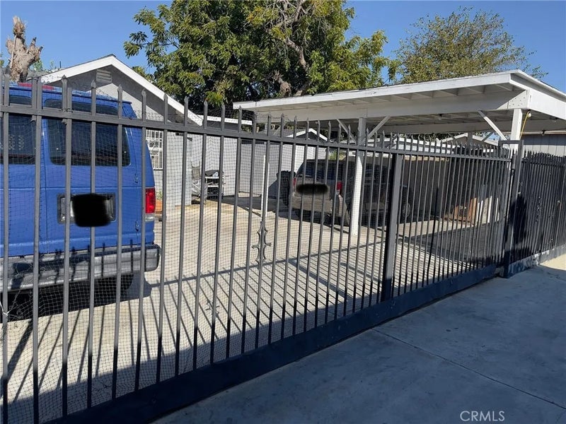 9536 Compton