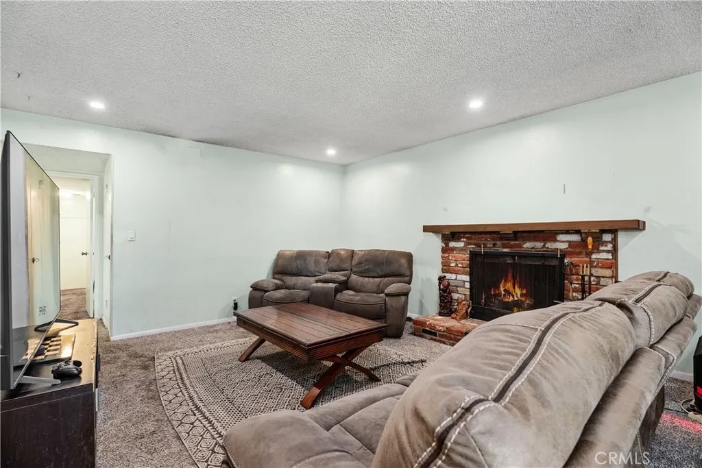 7060 Santa Ana Circle