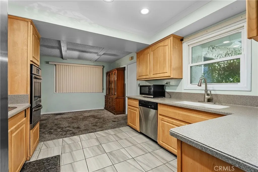 7060 Santa Ana Circle