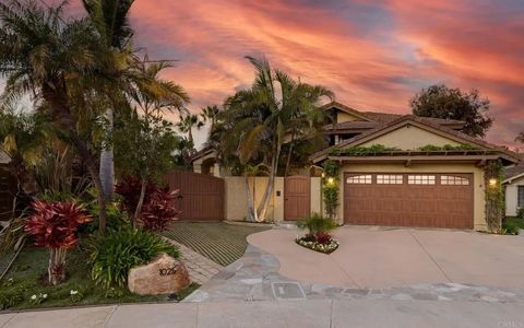 Photo of 1025 Monterey Vista Way, Encinitas, CA 92024 (MLS # NDP2604863)
