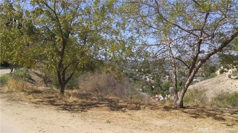3607 E Richardson