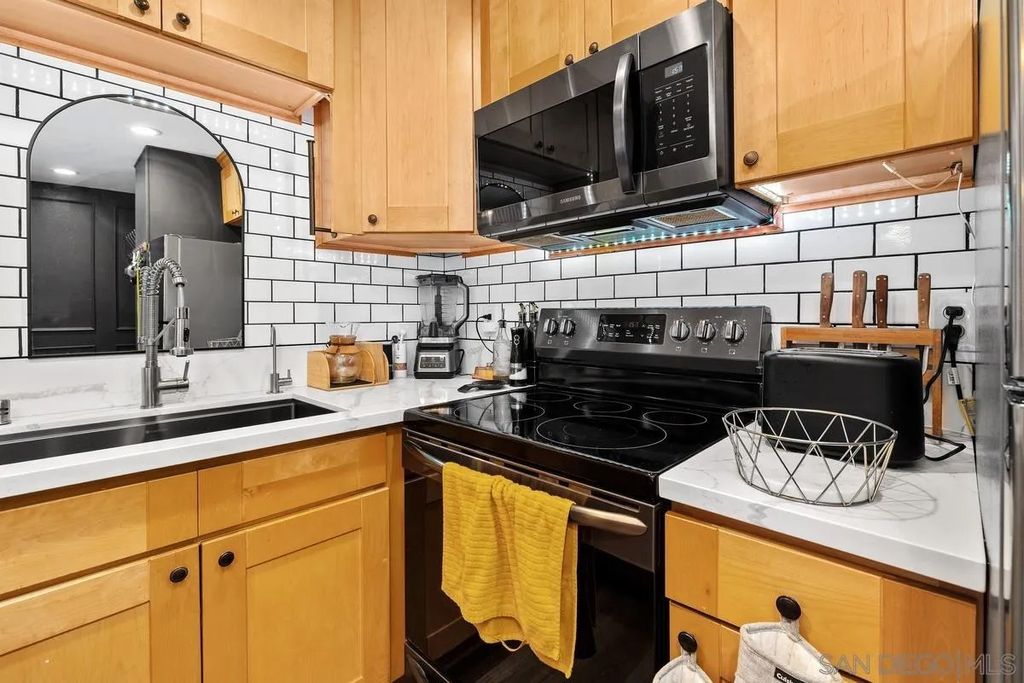 Photo of 1775 Diamond St #105, San Diego, CA 92109 (MLS # 260009860)