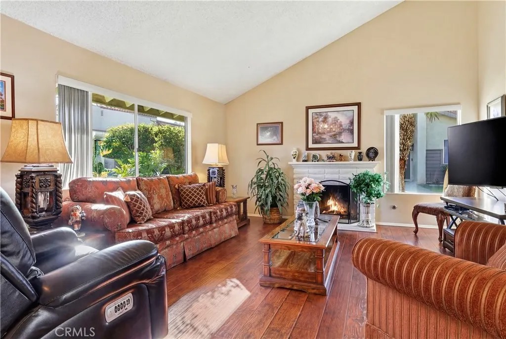11477 Benton
