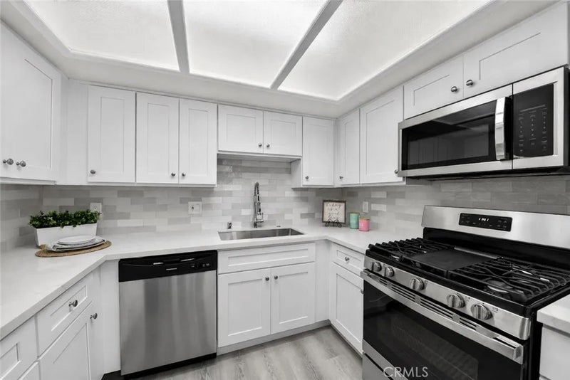 1131 Campbell Street 210