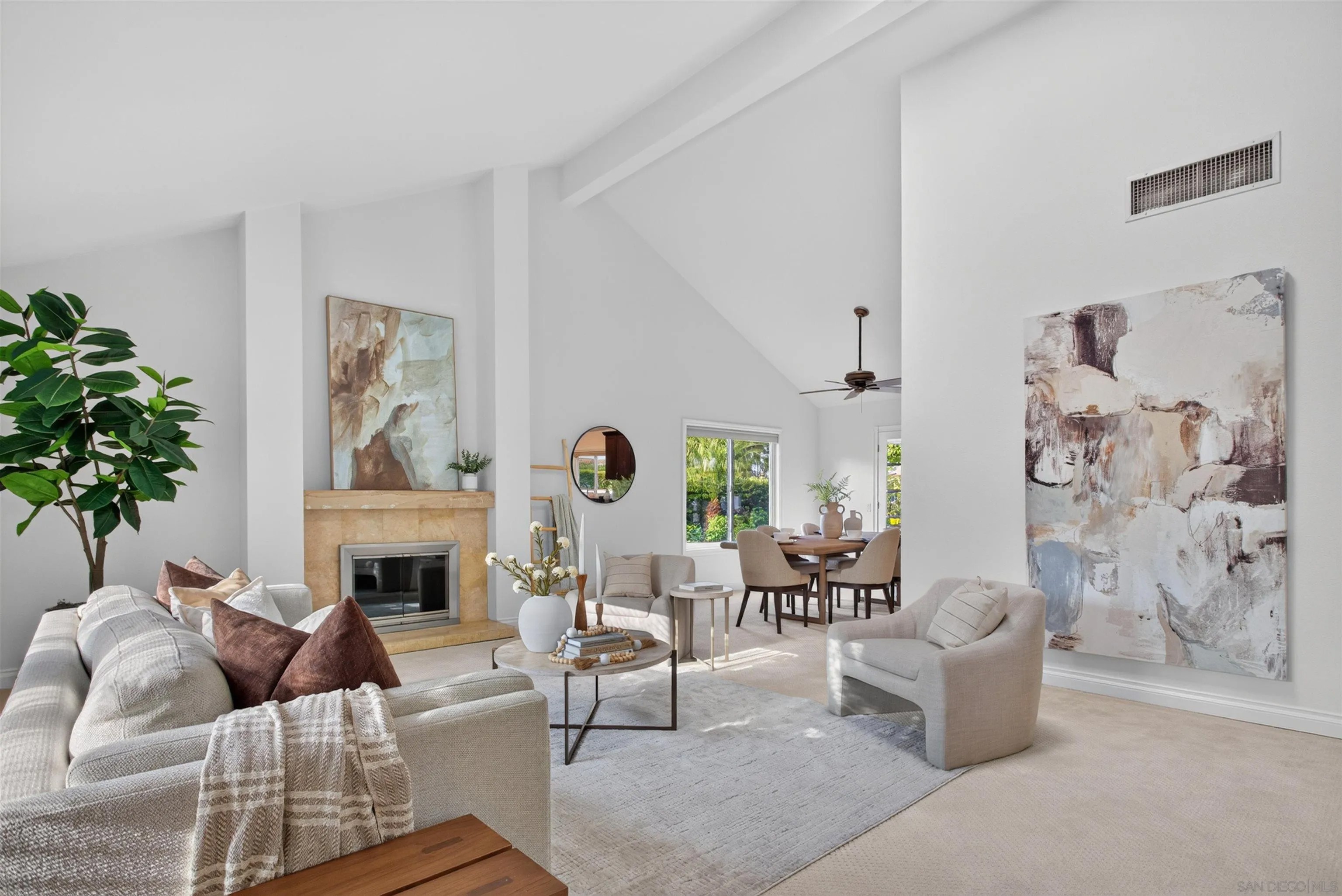 3326 Avenida Sierra