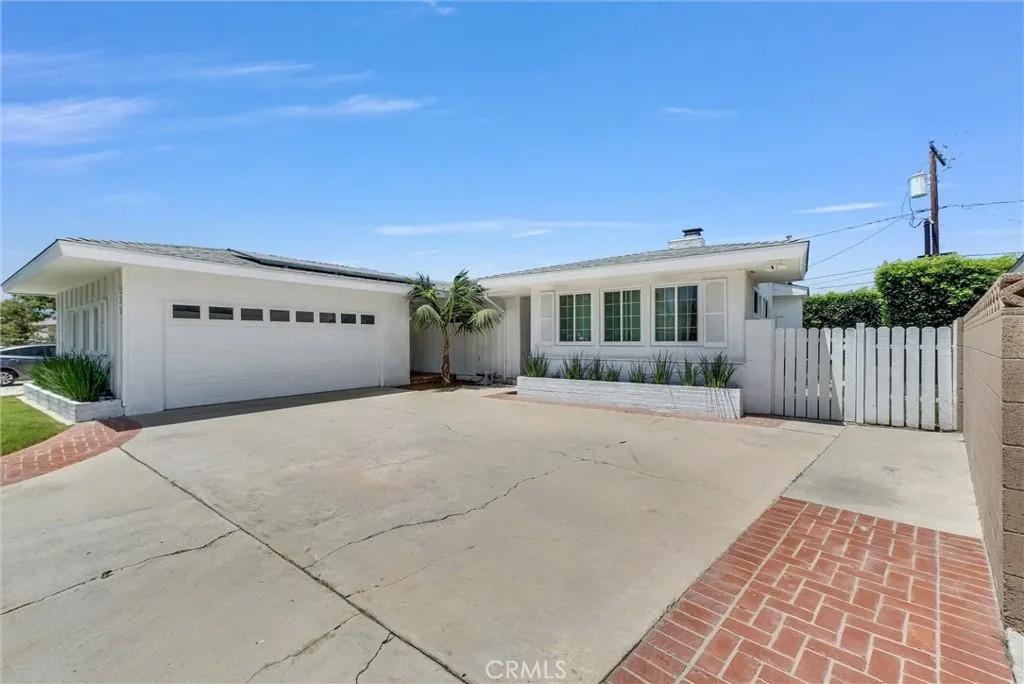 535 N Century