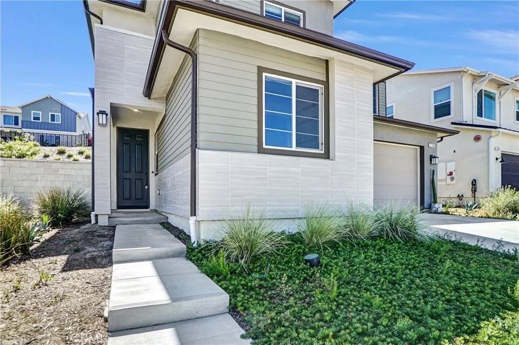 Photo of 27260 Debut Pl, Valencia, CA 91381 (MLS # OC26090039)