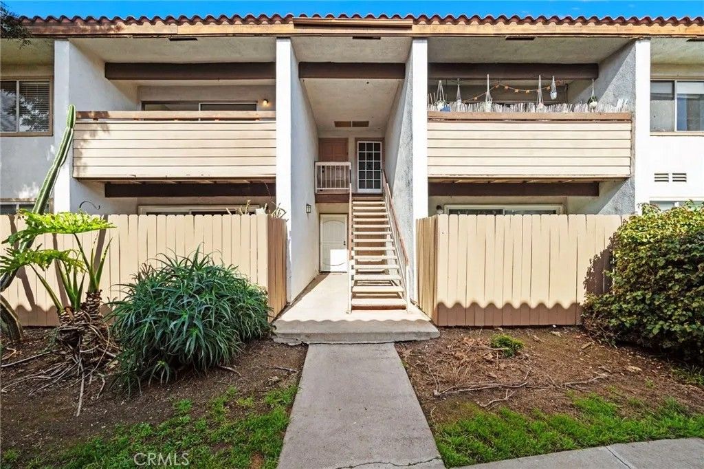 Photo of 2521 W Sunflower Ave #G8, Santa Ana, CA 92704 (MLS # NP26035198)