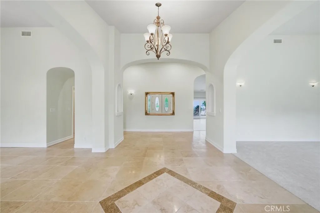 3995 Via Monte Alegre