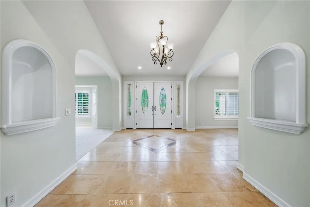 3995 Via Monte Alegre