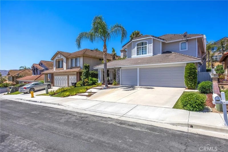 476 Somerset Cir