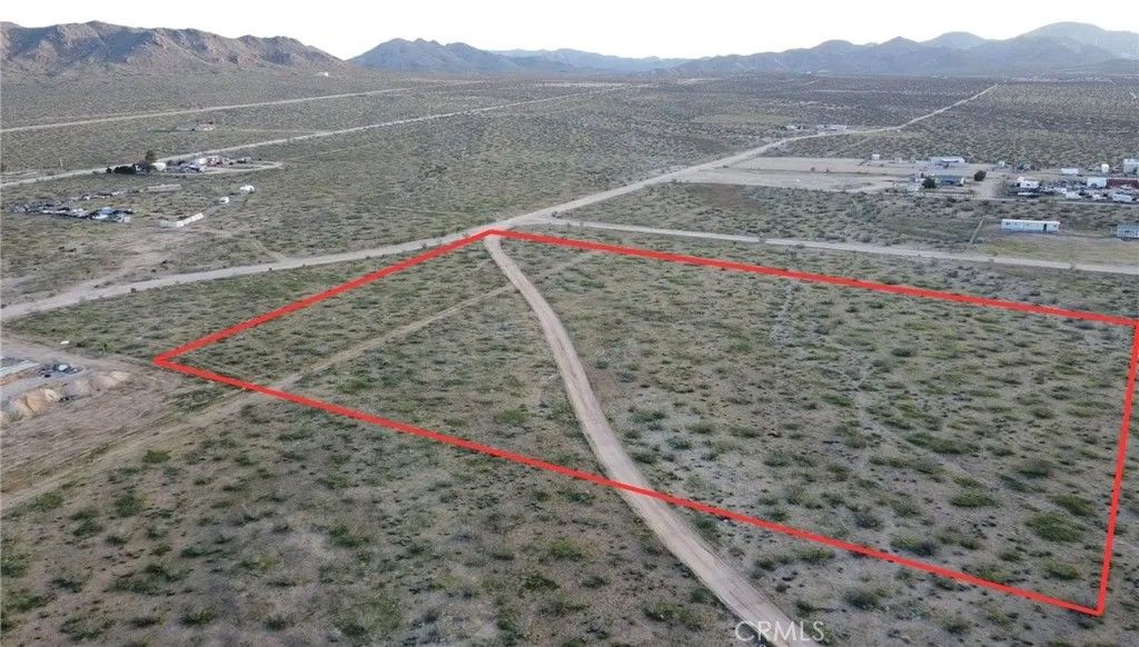 Photo of 777 Dale Evans Pkwy, Apple Valley, CA 92307 (MLS # HD26007708)