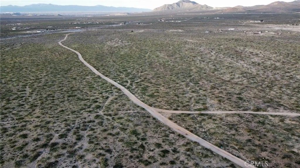 Photo of 777 Dale Evans Pkwy, Apple Valley, CA 92307 (MLS # HD26007708)