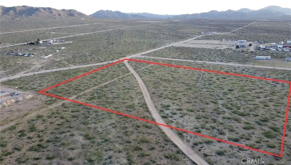 Photo of 777 Dale Evans Pkwy, Apple Valley, CA 92307 (MLS # HD26007708)