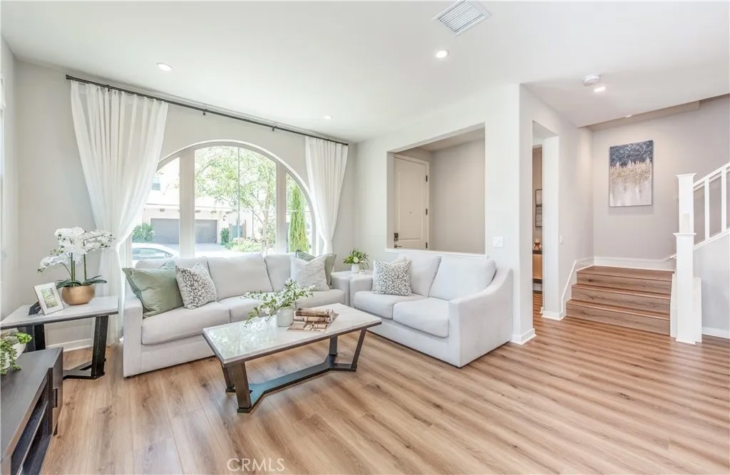 152 Sunnyside