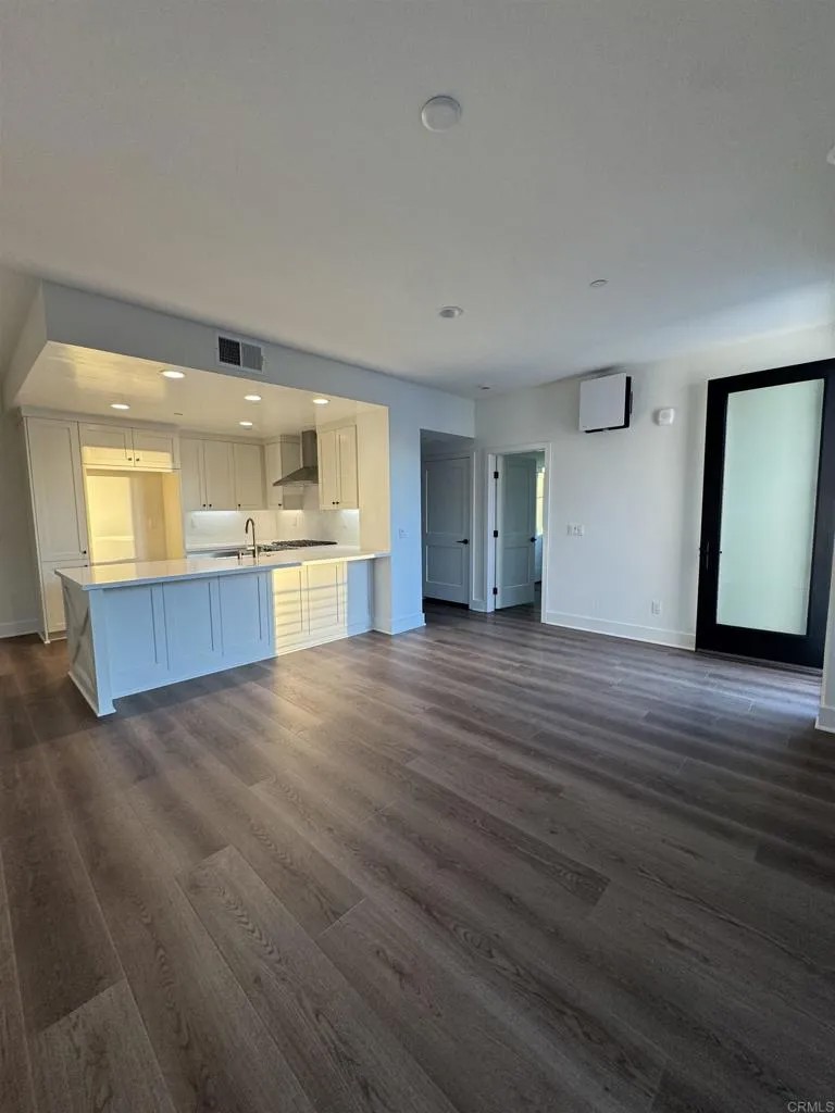 1105 Catania Court 201