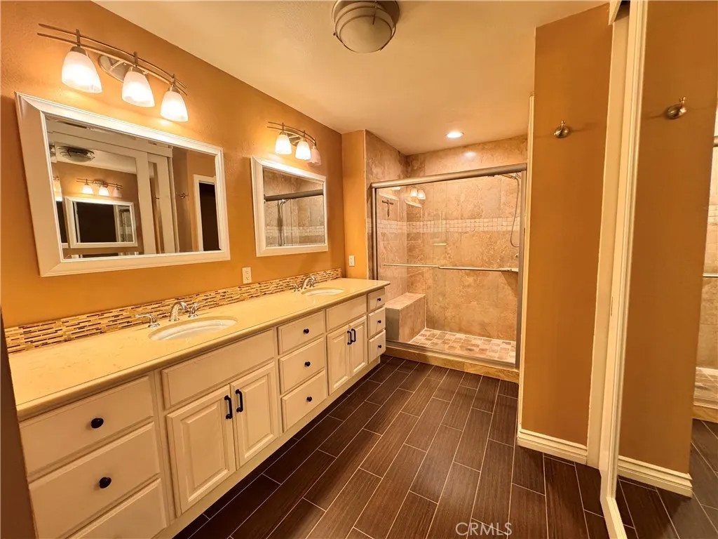 3605 Falconridge
