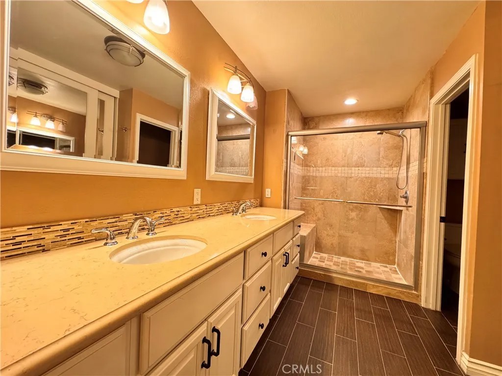 3605 Falconridge