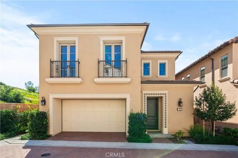 Photo of 128 Spotted Quail, Irvine, CA 92618 (MLS # TR26060801)