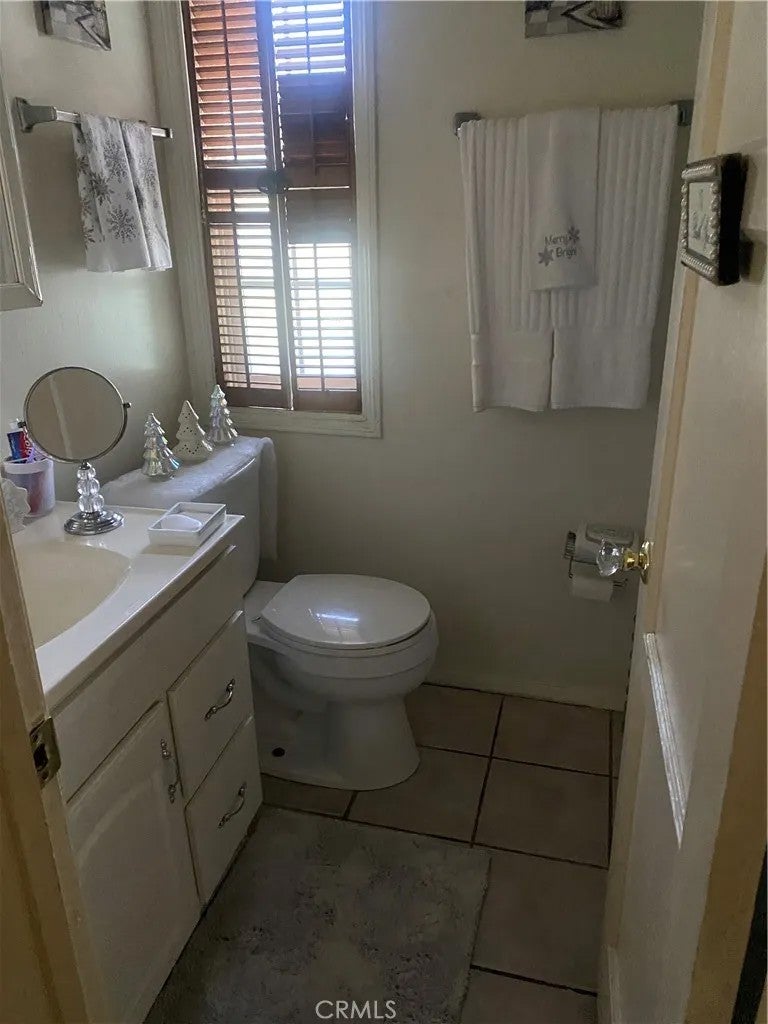 2115 W 102nd