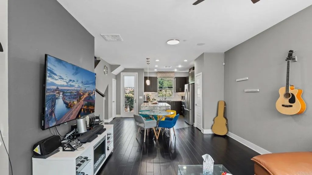 7810 Inception Way