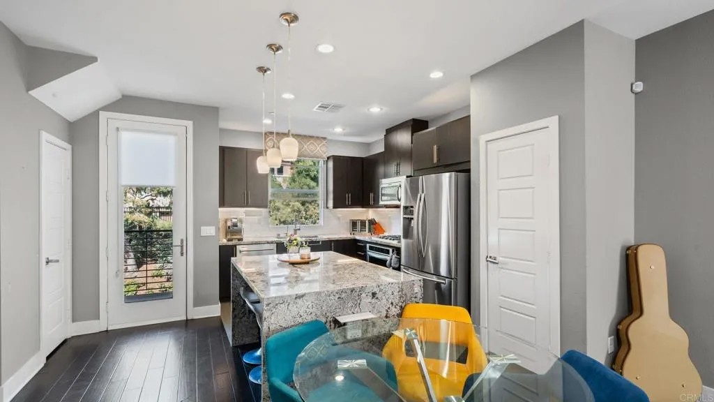 7810 Inception Way