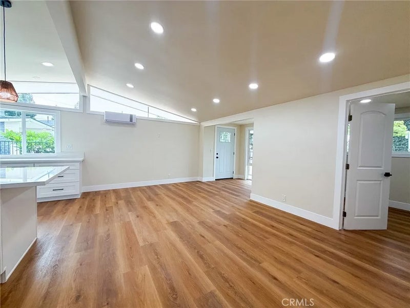 836 S Bellevue