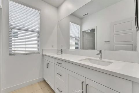 Tiny photo for 179 Terrapin, Irvine, CA 92618 (MLS # OC25245740)