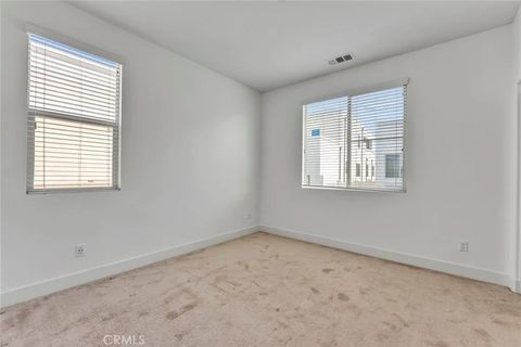 Tiny photo for 179 Terrapin, Irvine, CA 92618 (MLS # OC25245740)