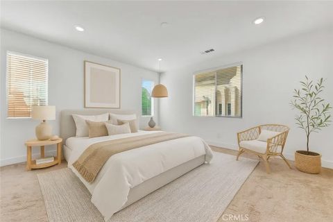 Tiny photo for 179 Terrapin, Irvine, CA 92618 (MLS # OC25245740)