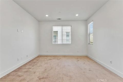 Tiny photo for 179 Terrapin, Irvine, CA 92618 (MLS # OC25245740)