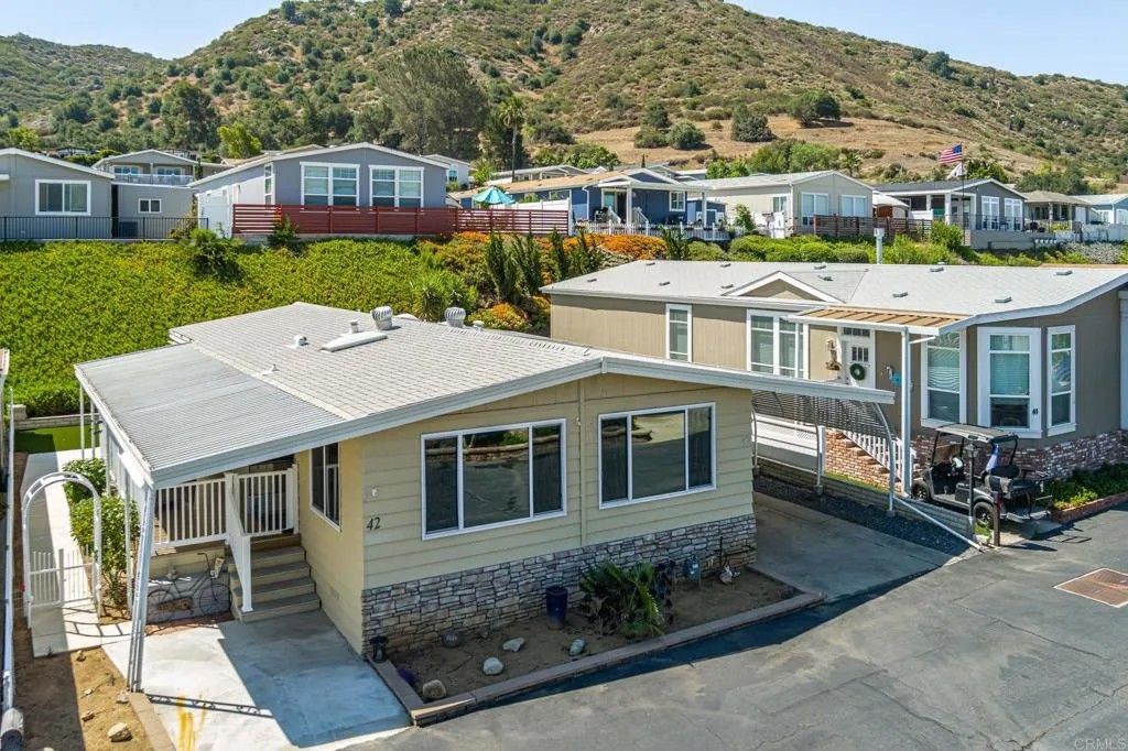 Photo of 4650 Dulin spc Rd #42, Fallbrook, CA 92028 (MLS # NDP2507855)