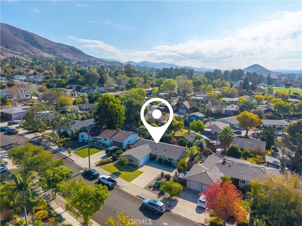 1247 San Carlos