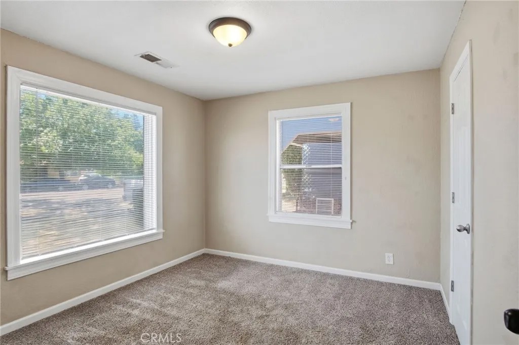 175 E Main