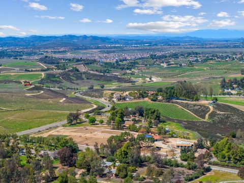 34020 Madera De Playa Temecula CA 92592