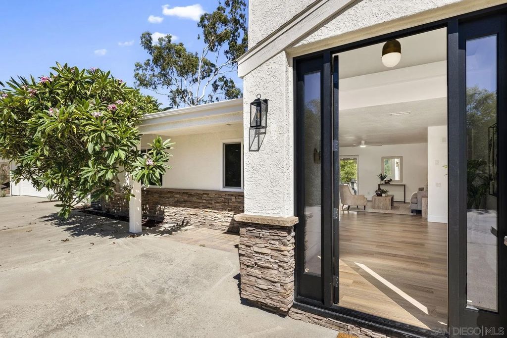 Photo of 38795 Harris Truck Trail, Fallbrook, CA 92028 (MLS # 250040060)